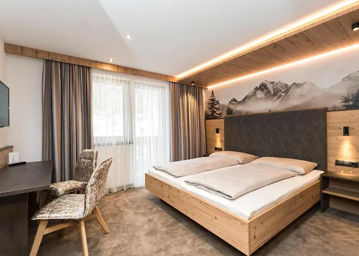 Hotel Garni Pfeifer Ischgl
